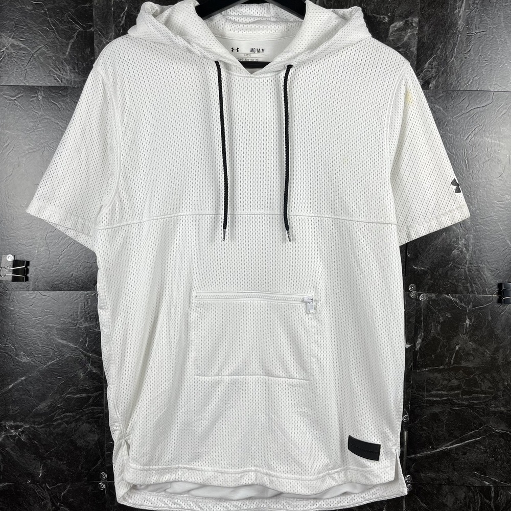 Under Armour Men's White Hooded Train Shirt Medium -Flaws
